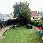 Shoreditch Rooms R1